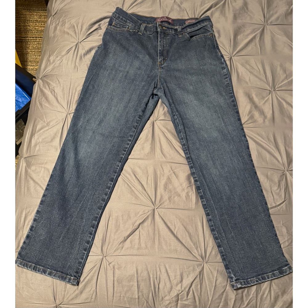 30x28 Gloria Vanderbilt Amanda Jeans Women's Blue Medium Wash Straight 14S